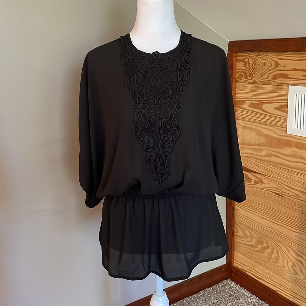 New York & Company 7th Avenue Design Studio Black Embroidered Top Blouse Medium